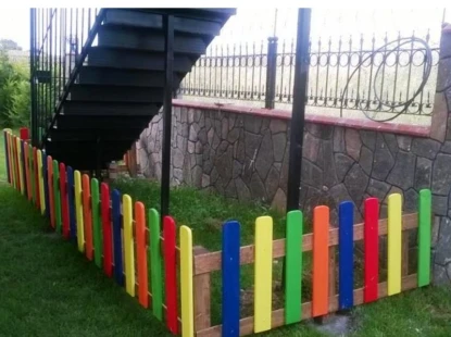 Anaokulu Bahçe Çiti Nasıl Seçilir?
