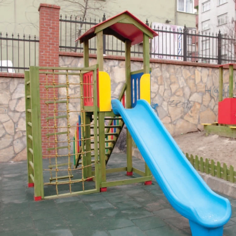 Ahşap Çocuk Oyun Parkı