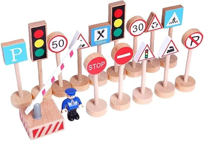 Ahşap Trafik İşaretleri Seti