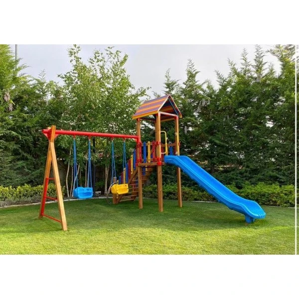 Tek Kuleli Ahşap Oyun Parkı 550x550 cm