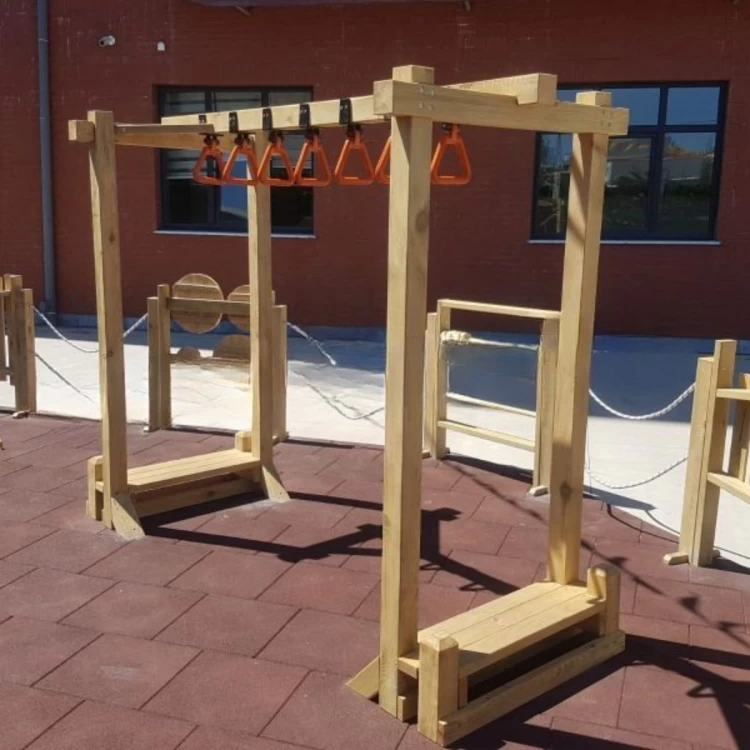 Ahşap Asılı Yürüme Oyunu