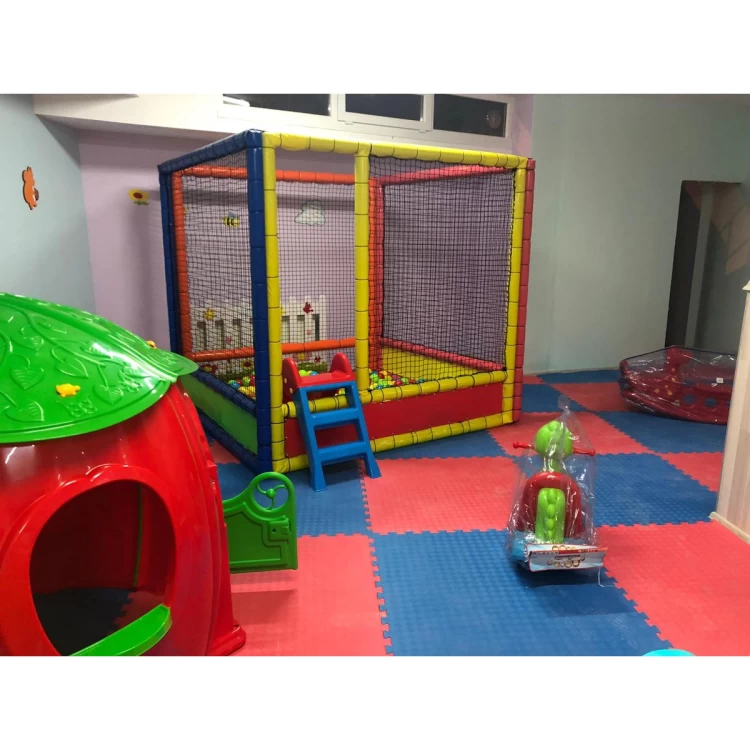 Fileli Top Havuzu 200x200