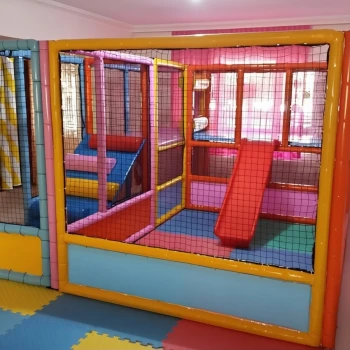 Anaokulu Fileli Kaydıraklı Soft Play Oyun Parkı 300x400xH200
