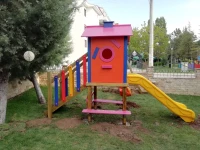 Renkli Ev Kuleli Oyun Parkı 4x4 m