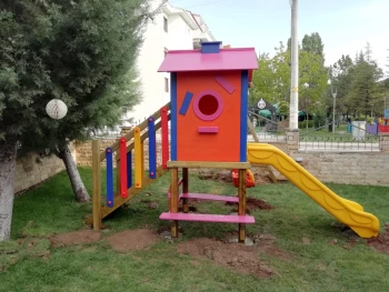 Renkli Ev Kuleli Oyun Parkı 4x4 m