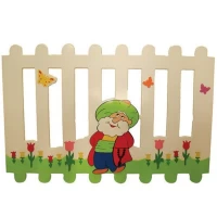 Ahşap Nasrettin Hoca Figürlü Çit: Eğlenceli Bahçe Dekoru