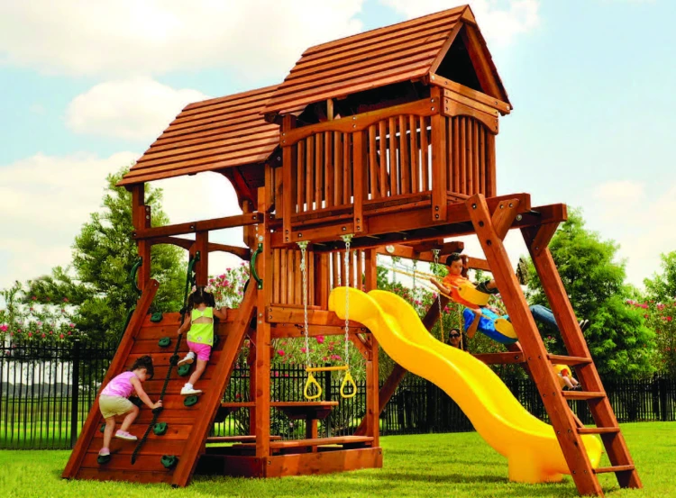 Çatılı Kuleli Oyun Parkı 6x5,5 m