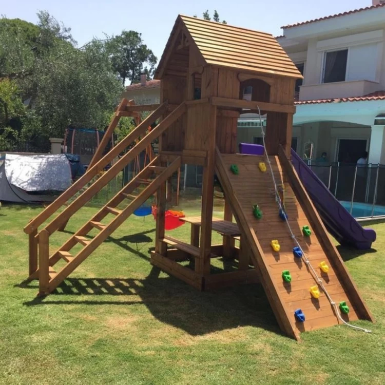 Ahşap Çocuk Oyun Parkı