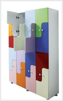 Z Kapaklı Renkli Vestiyer Dolabı 16 Kişilik 160x35x170 cm