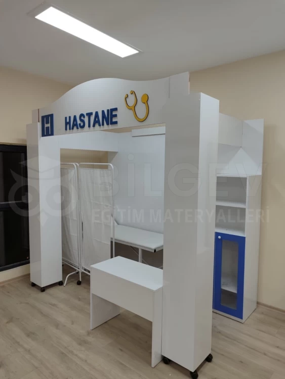 Ahşap Hastane Köşesi Büyük