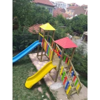 Çift Kuleli Renkli Ahşap Oyun Parkı