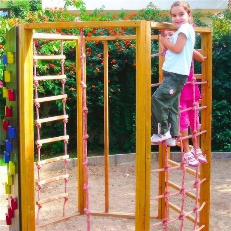 Ahşap Altıgen Tırmanma