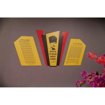 Sarı Kırmızı Atatürk Köşesi Pano